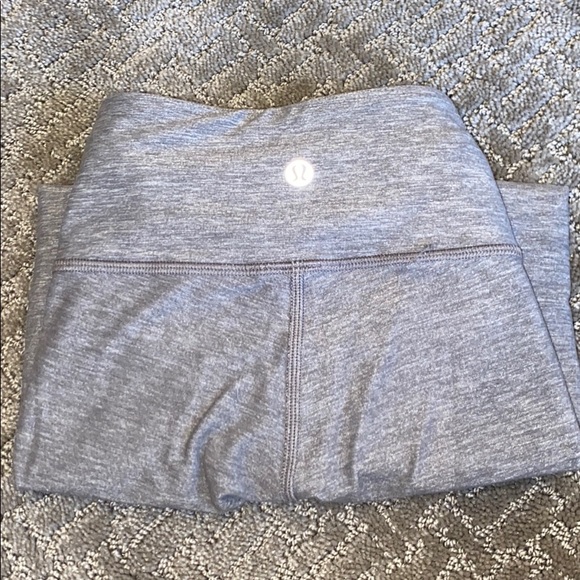 lululemon athletica Pants - Align crop lululemons
